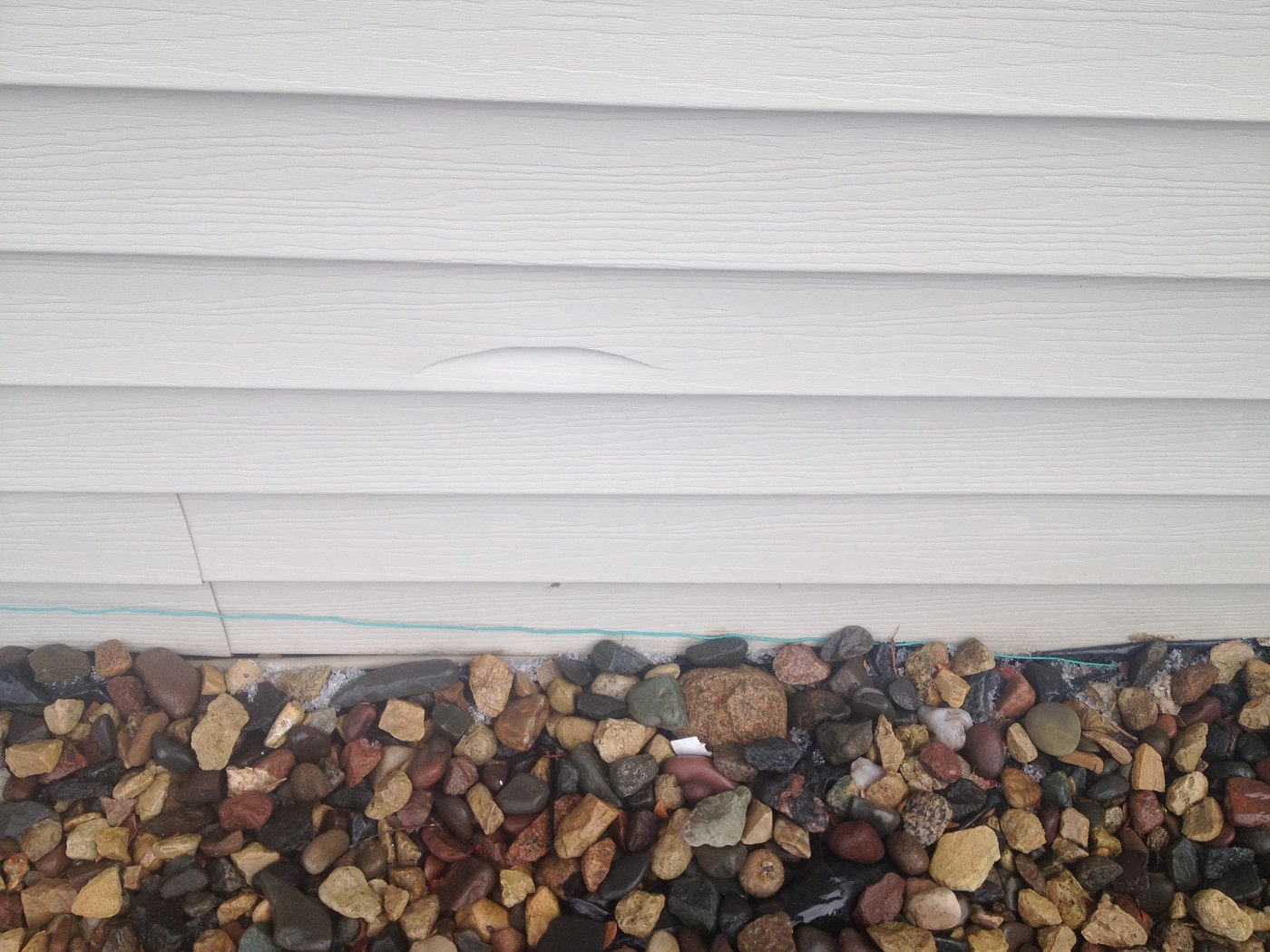 cracked siding