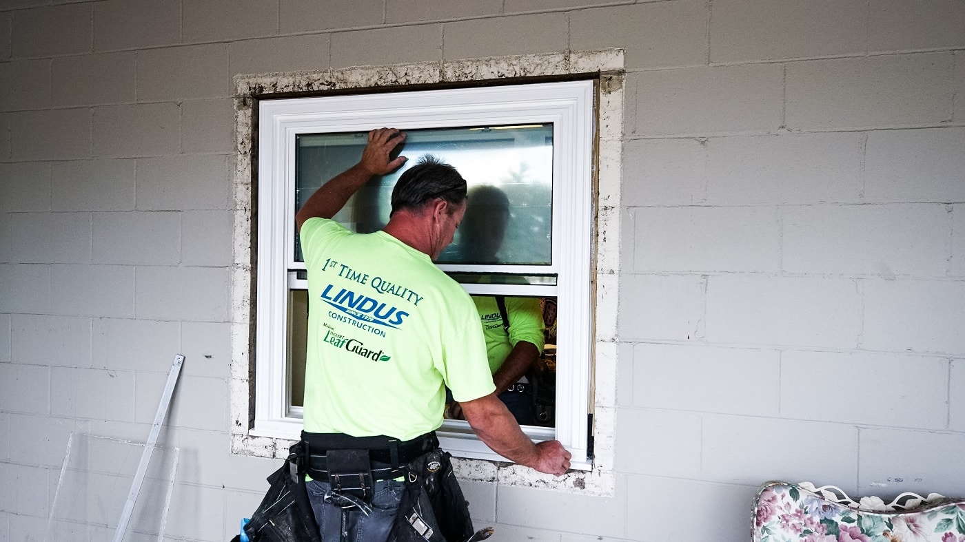 window installation by Lindus Construction 