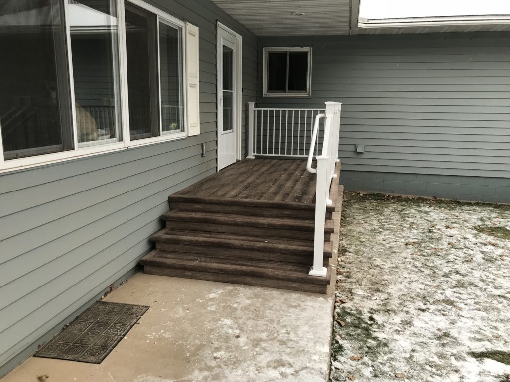 Zuri deck