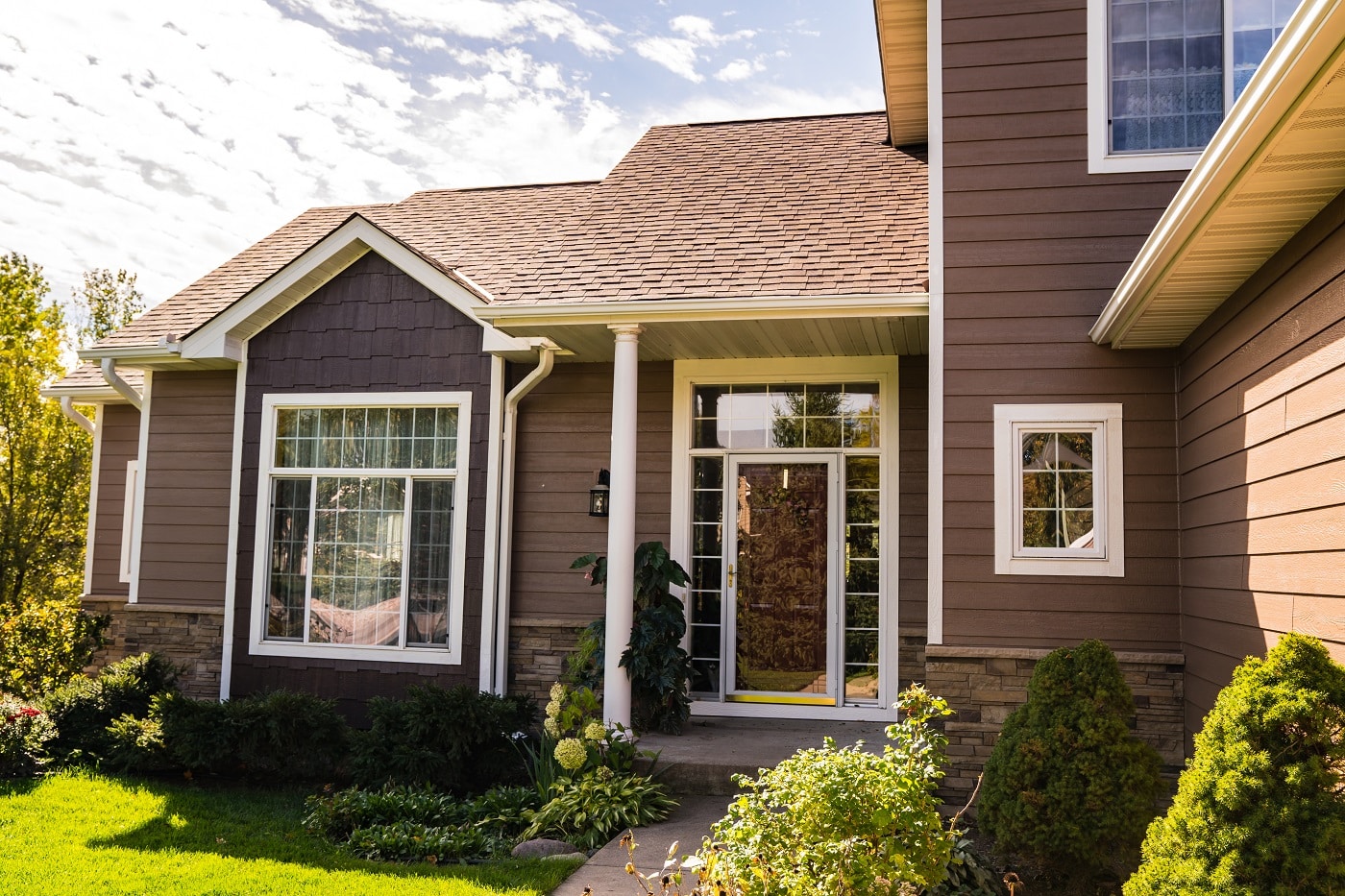 LP SmartSide siding installed on Minnetrista home