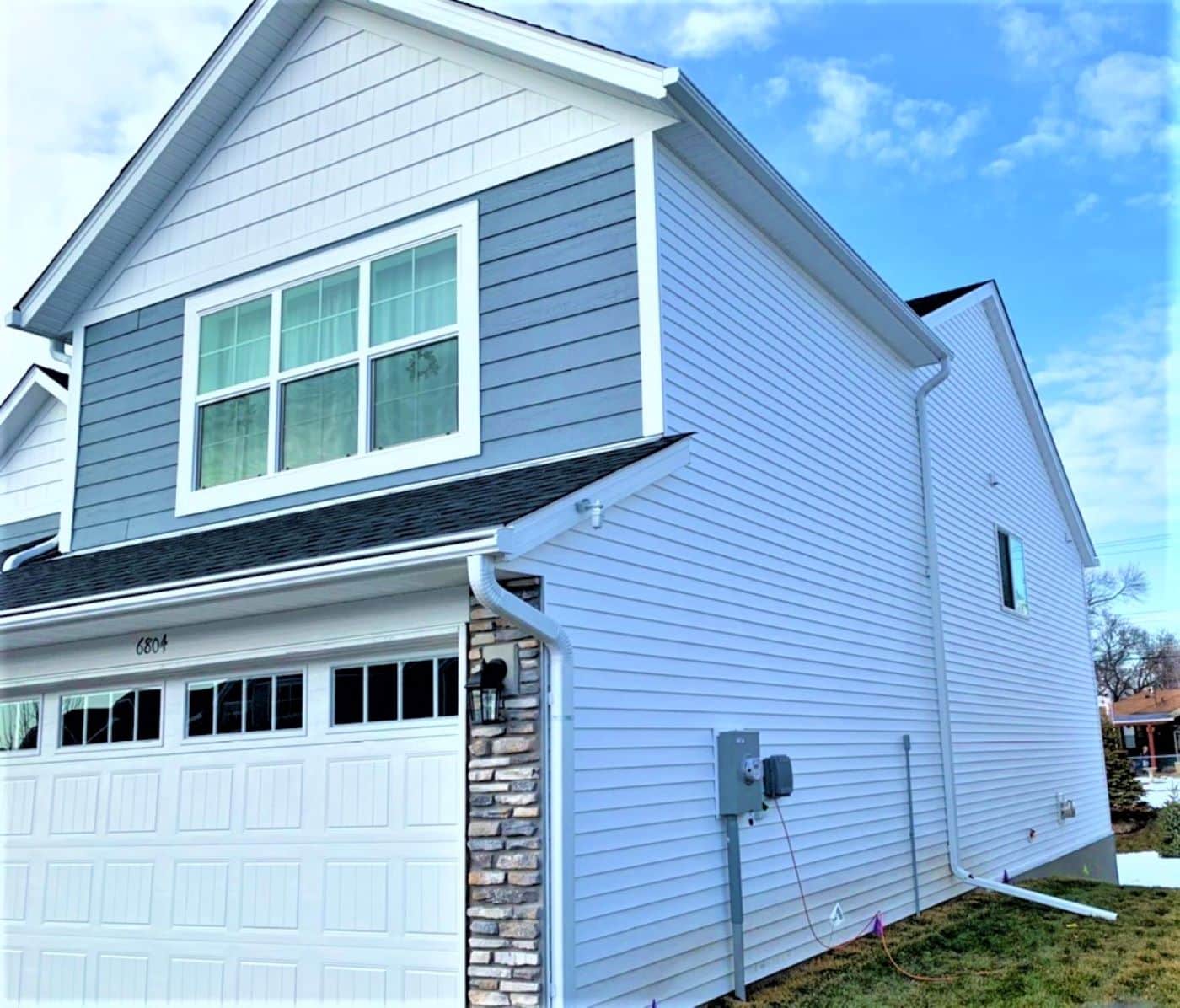 Cottage Grove home with LeafGuard Gutters installed 