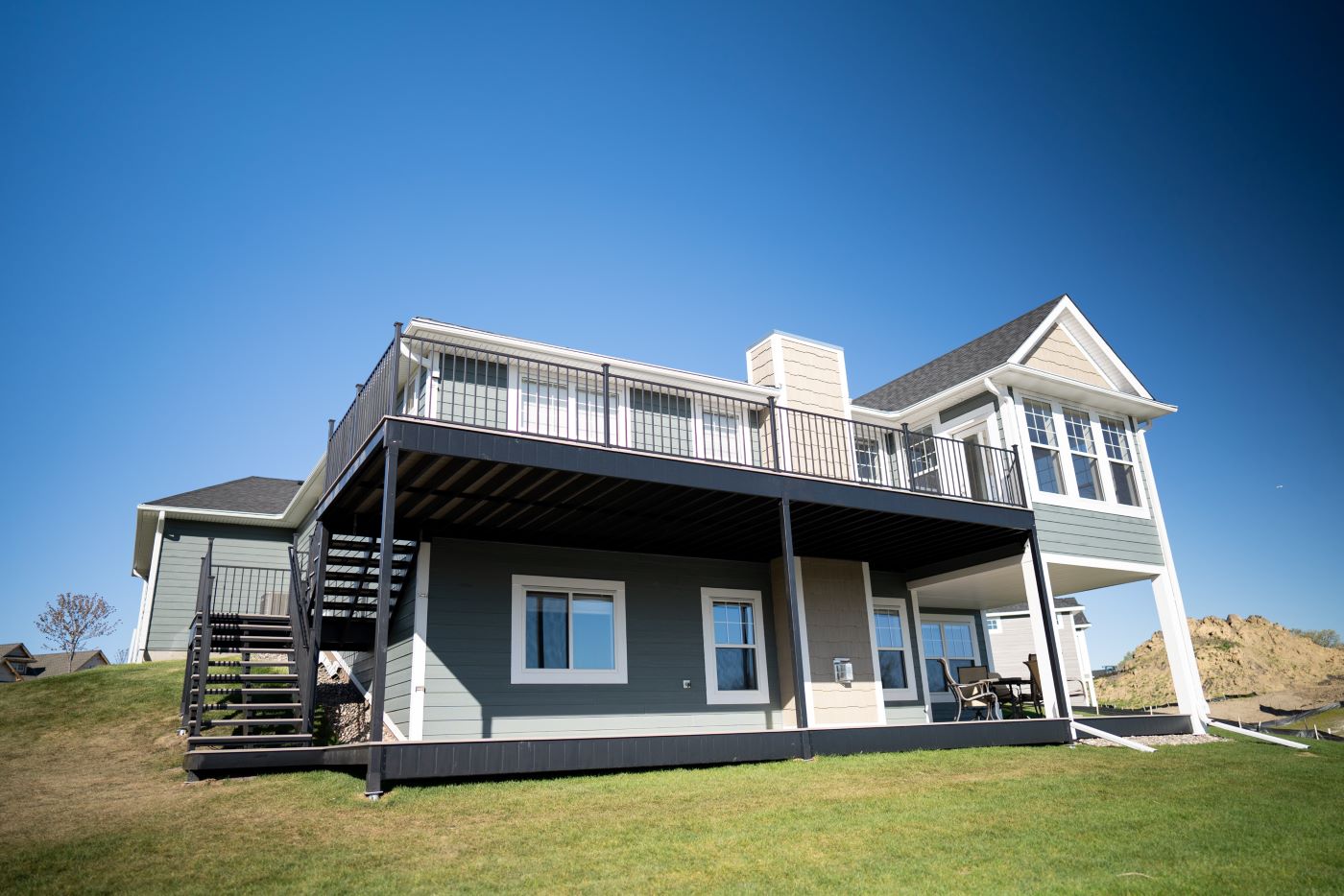 AZEK Chanhassen Deck with Steel Frame